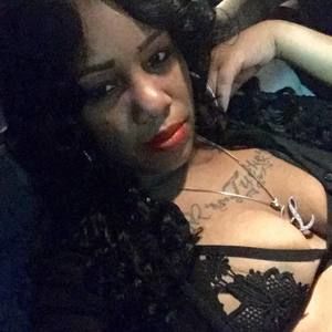 Meet your Posher, Lia