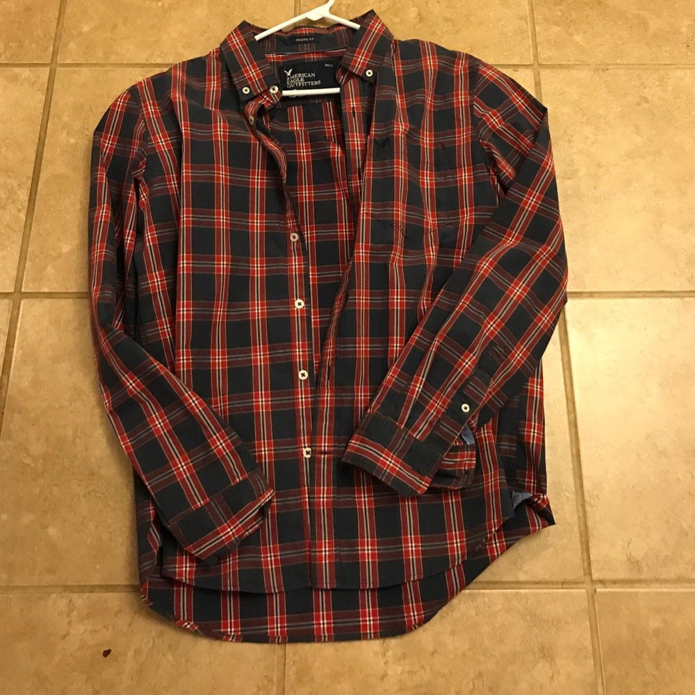 American eagle button up athletic fit