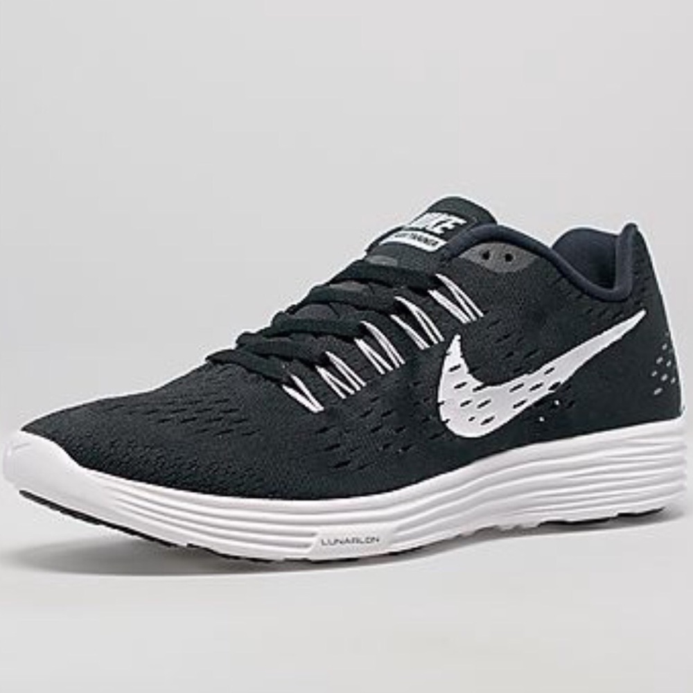 Women's Nike Lunarlon Tempo Shoe