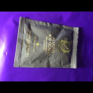 Free with purchase Conditioner Sample