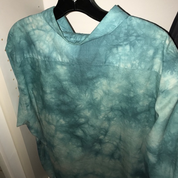 RVCA button down shirt - Picture 2 of 3