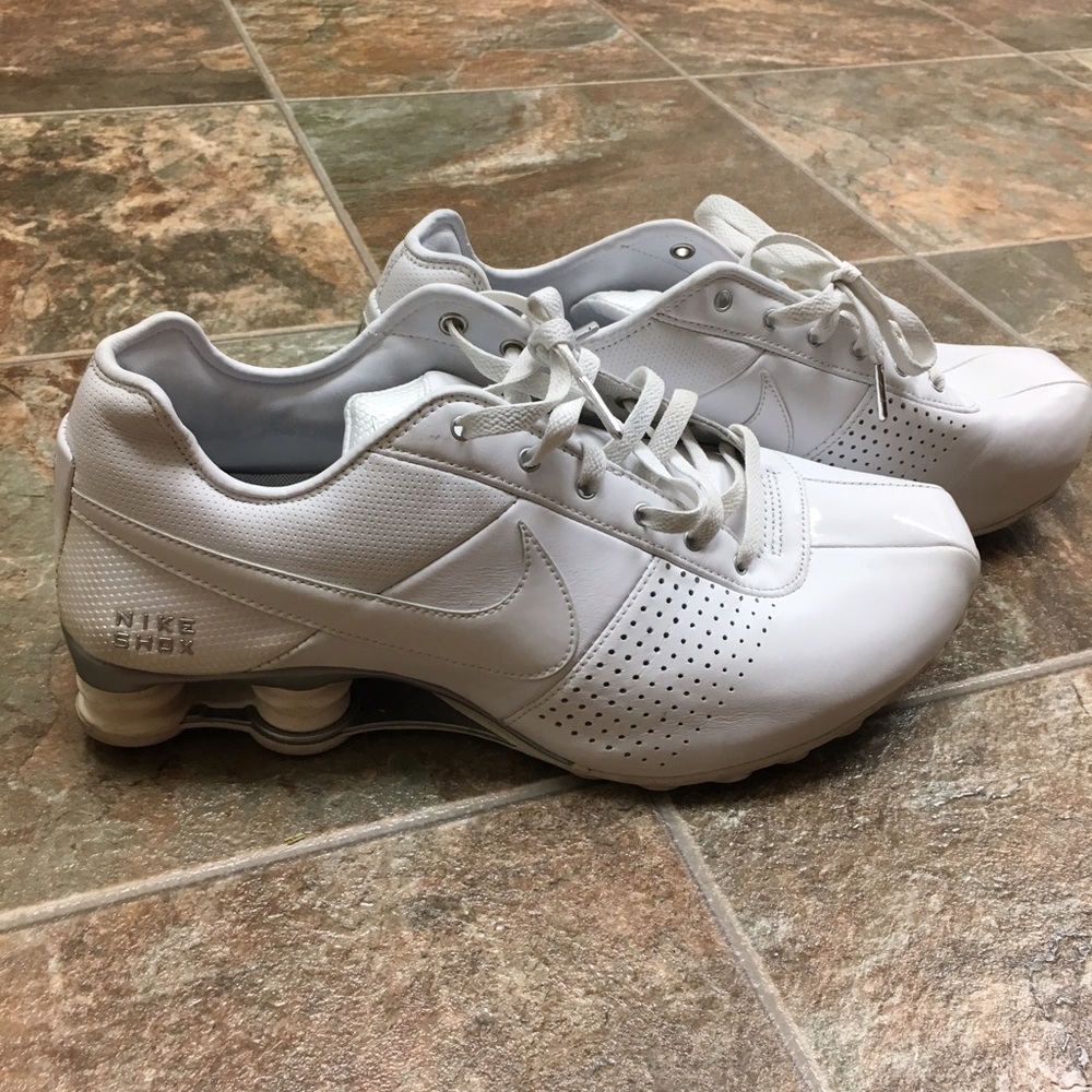 Size 10.5 Nike Shox