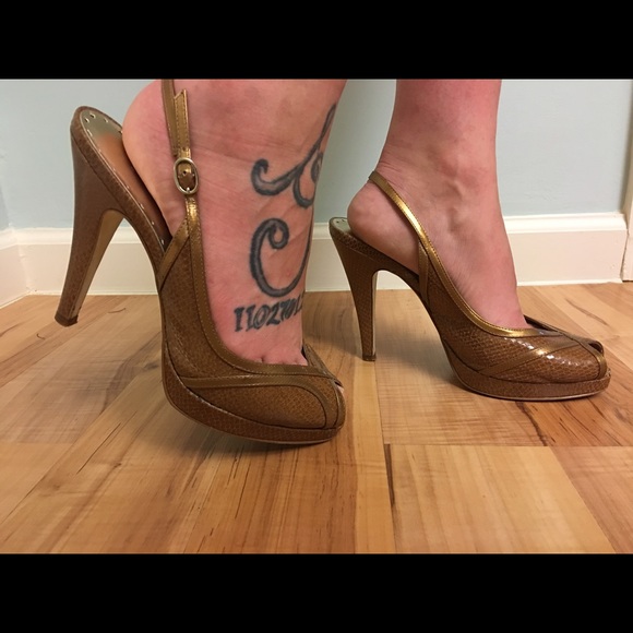 BCBG 🐍 open toe heel - Picture 3 of 7