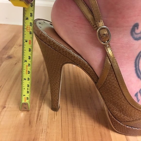 BCBG 🐍 open toe heel - Picture 5 of 7