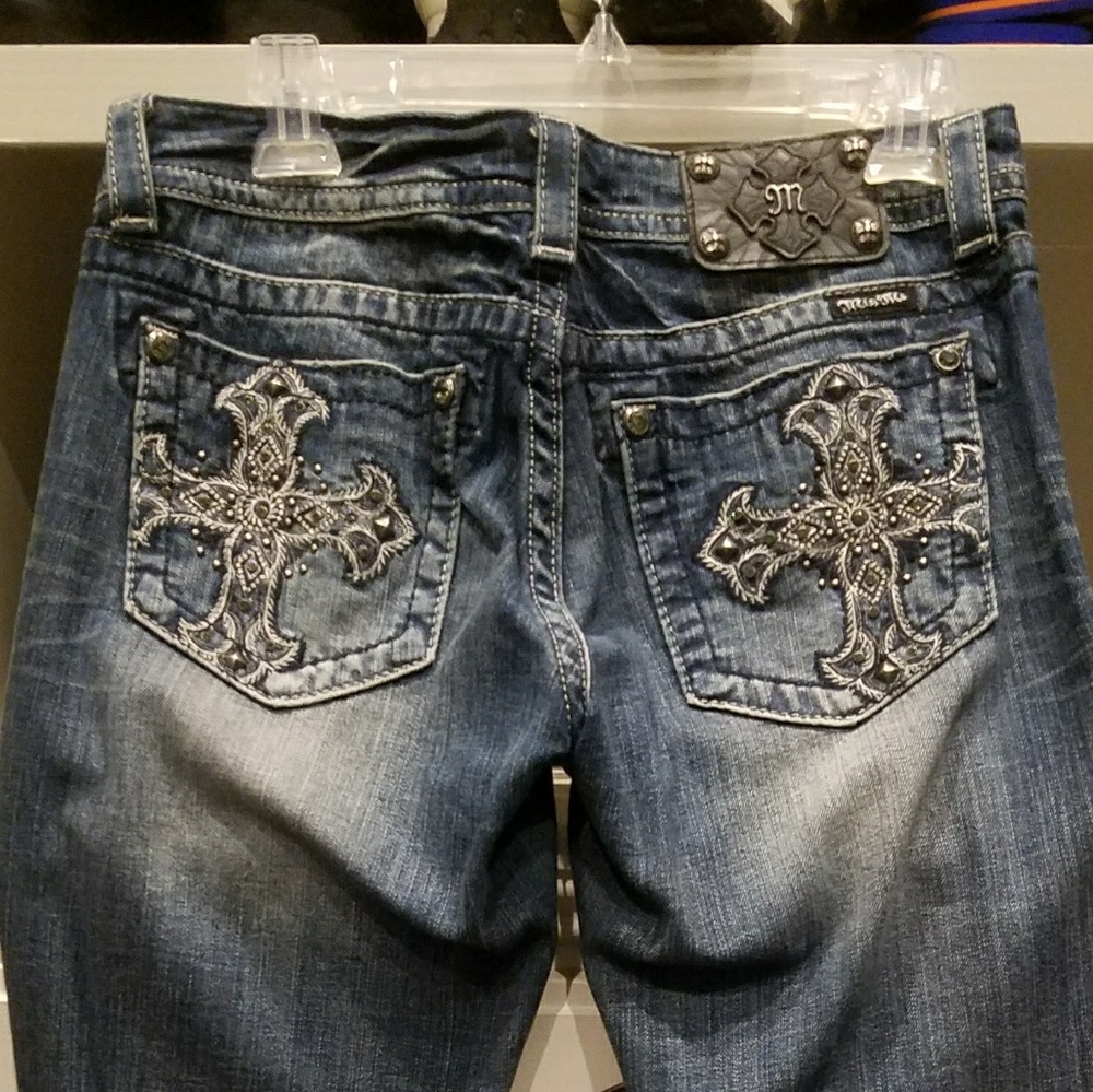 Miss Me Cross Jeans