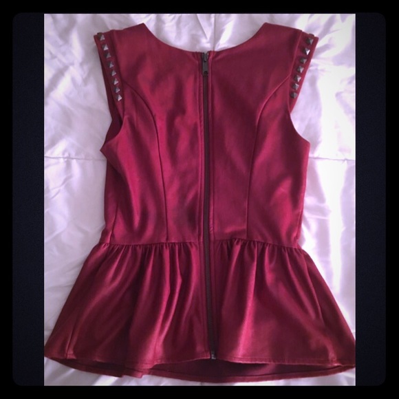 Top - Picture 2 of 8