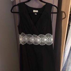 Beautiful classic black & white dress