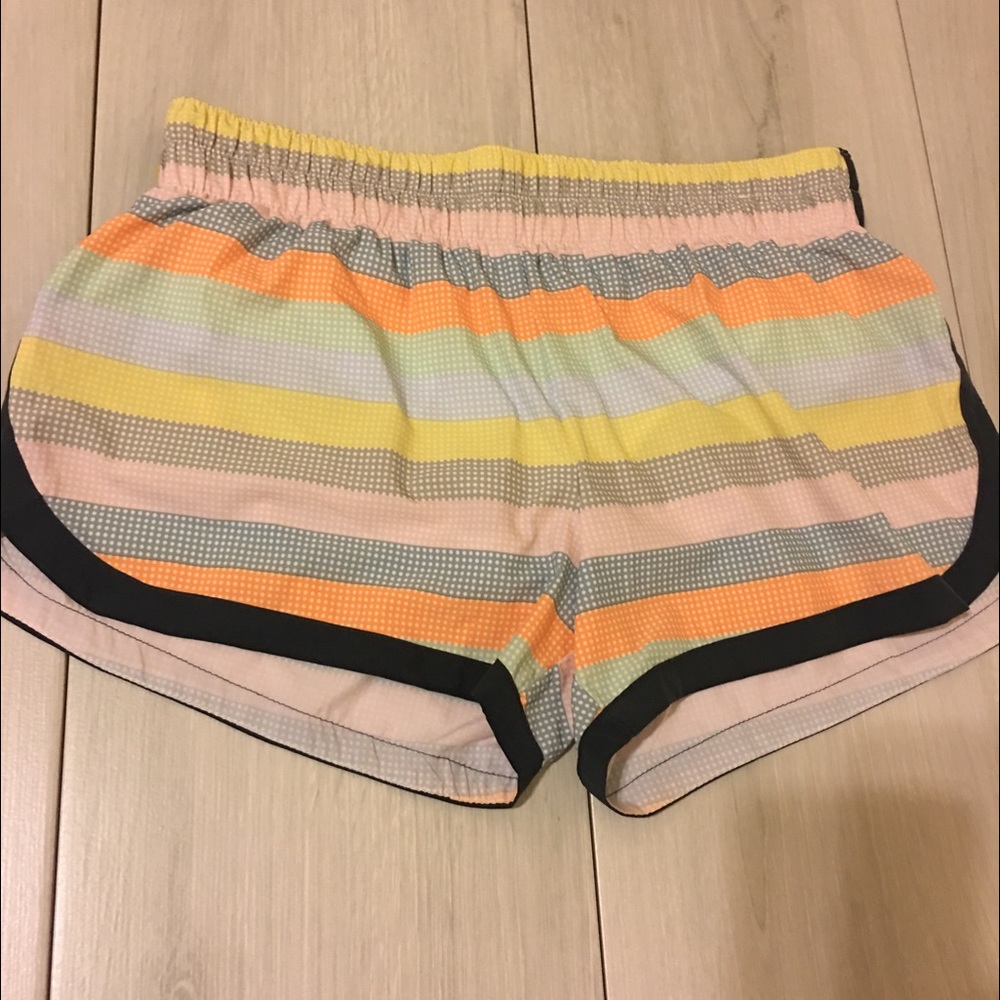 Gap running shorts