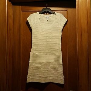 Short-sleeved sweater dress