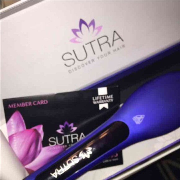 Sutra hair brush straighter