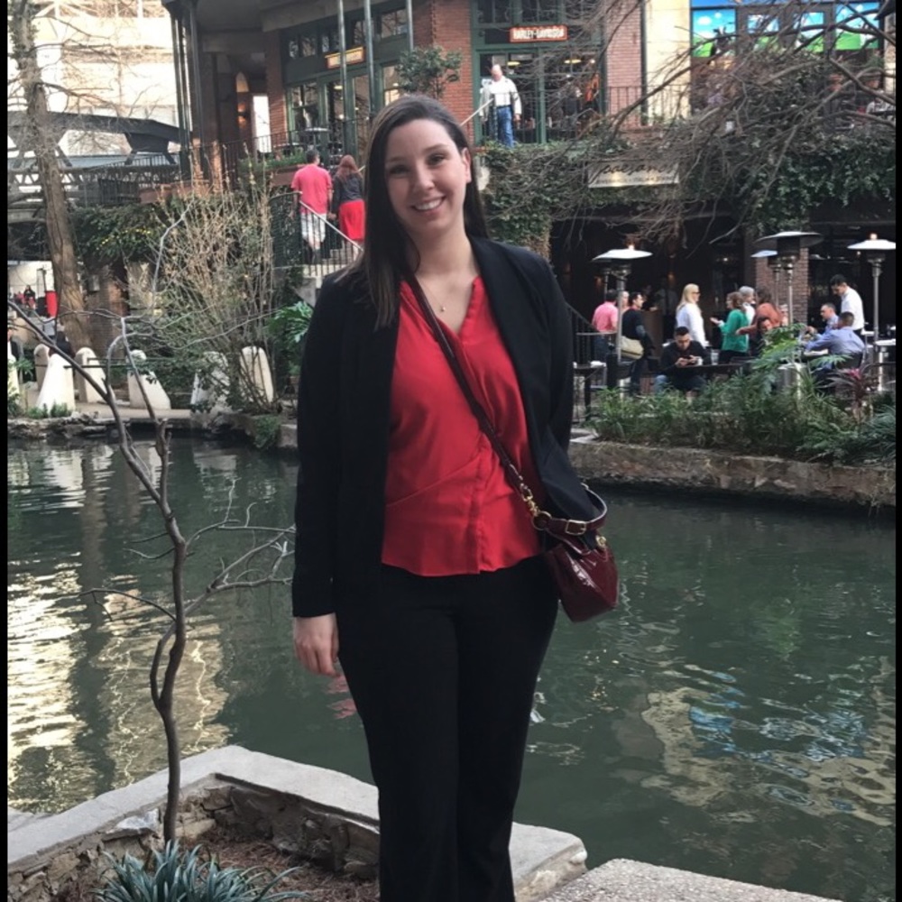 Meet your Posher, Jena