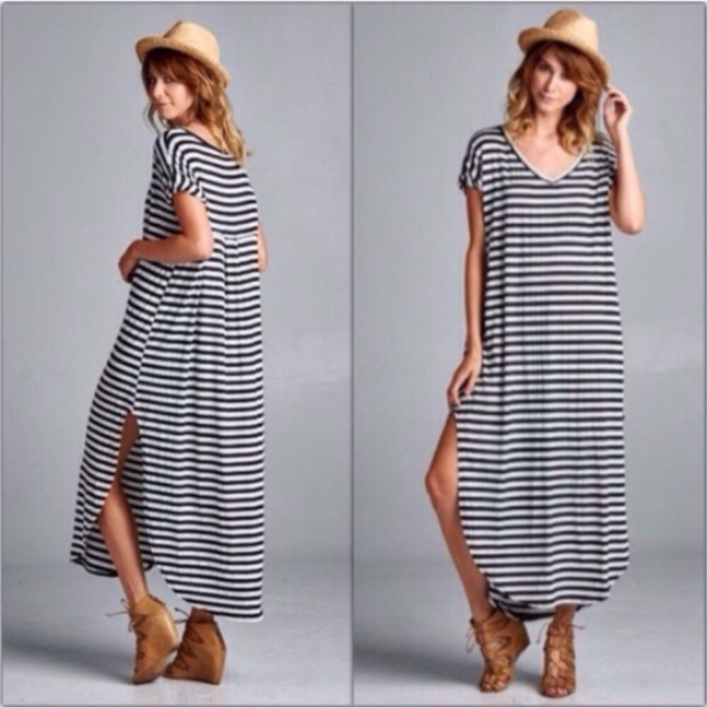 ❣LAST❣ Red Striped Side Slit Maxi Dress - Picture 3 of 4