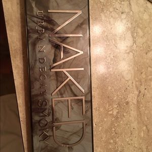 Urban decay naked smokey palette