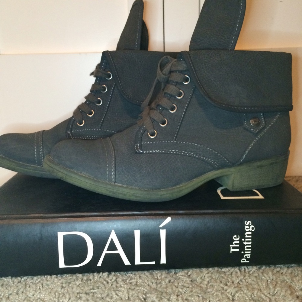 Rocket Dog "combat" style boots