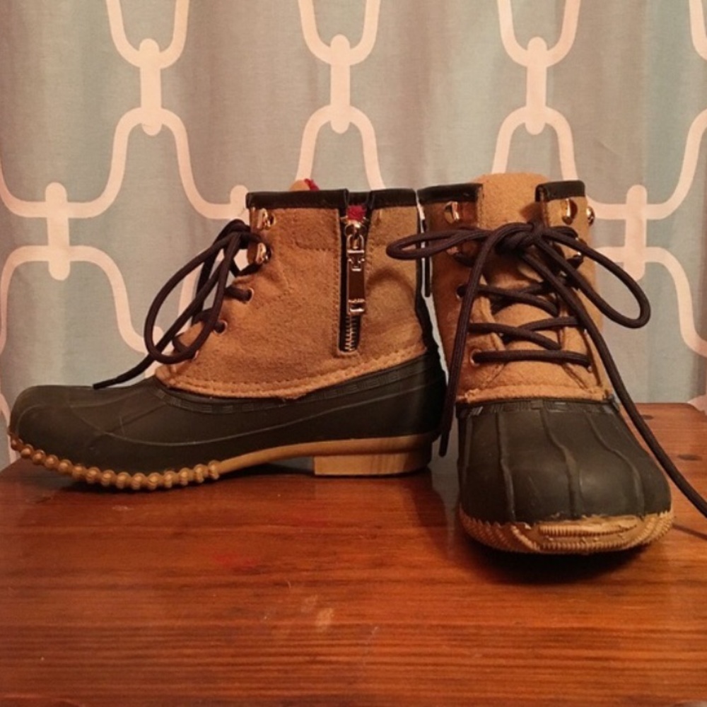 tommy hilfiger duck boots
