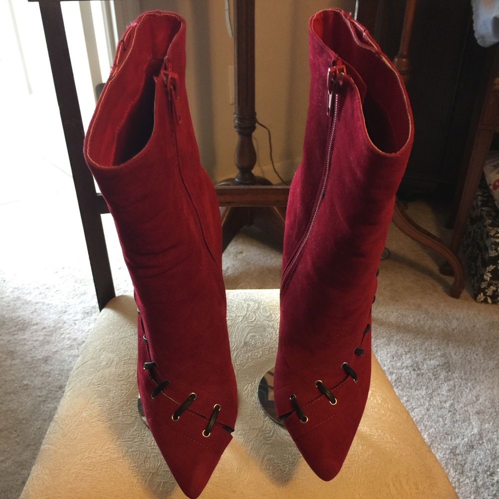 Nasty Gal soldout red/blk laces suede bootie 8 new