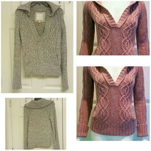 GREY AMERICAN EAGLE OUTFITTERS SWEATER