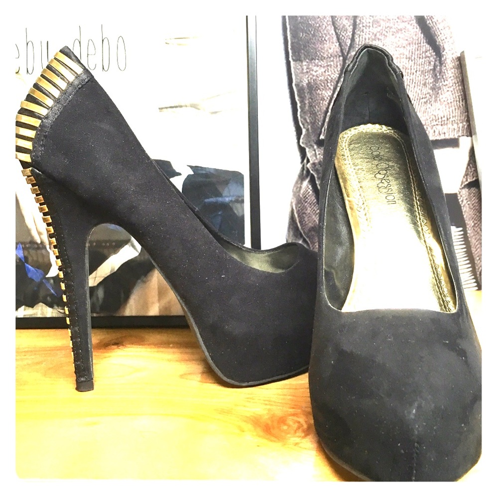 Sexy Black Heels Never Worn Outside Gold Details