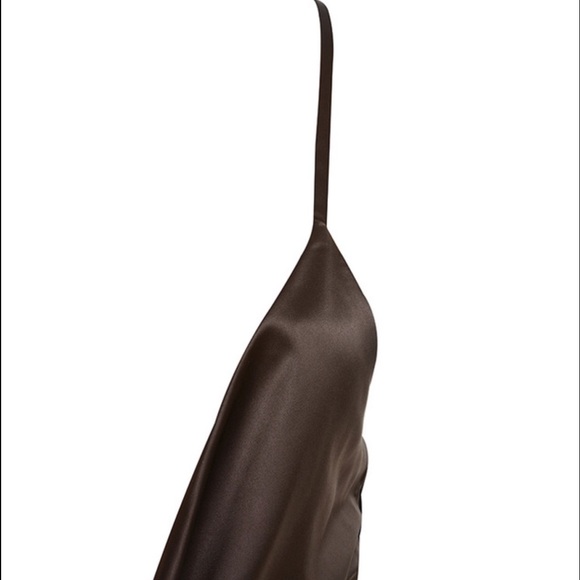 SOLD ‼️ON DEPOP
CHOCOLATE BROWN DRAPED SATIN DRESS - Picture 5 of 6