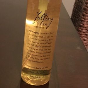 Satin finish body oil