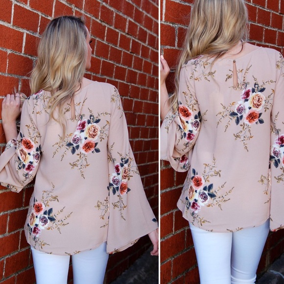 M-L Taupe Floral Criss Cross Top - Picture 3 of 4