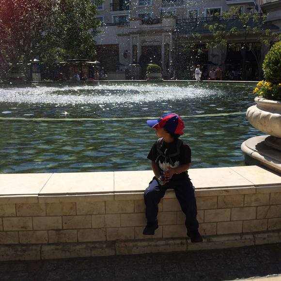 ⭐️Boutique / haus of clōthz - Picture 2 of 2