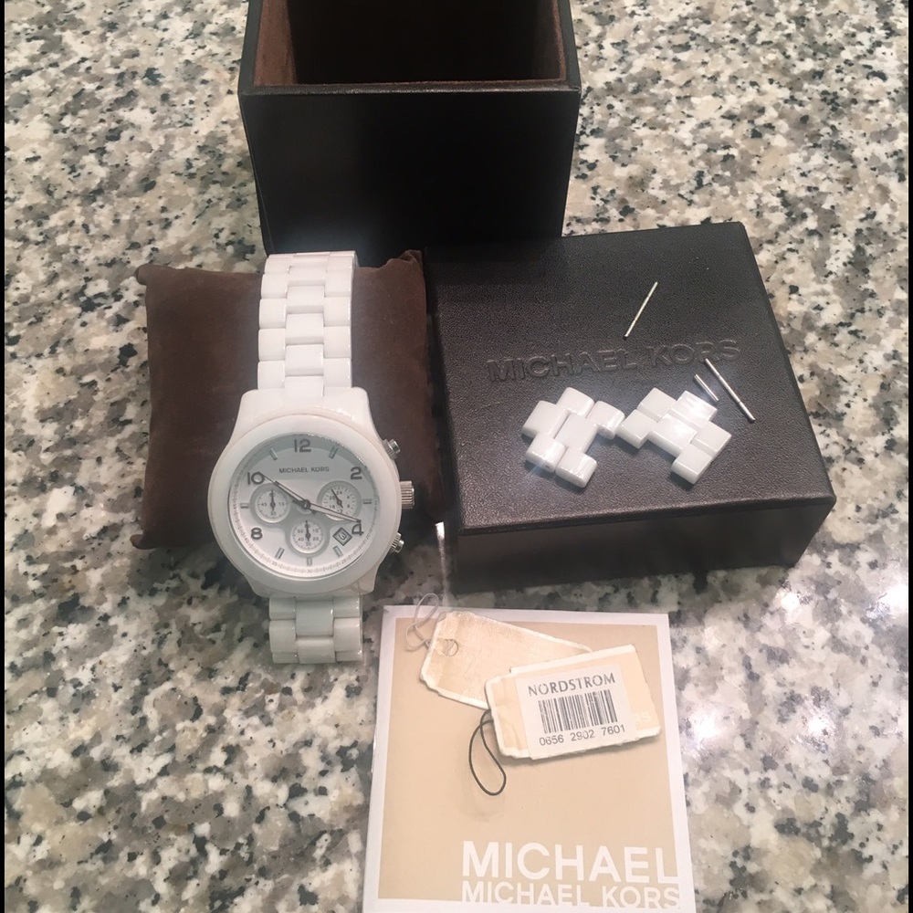 MICHAEL KORS WHITE CERAMIC WATCH