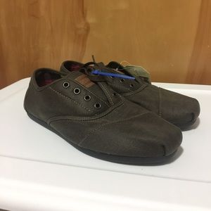 TOMS men's sneakers