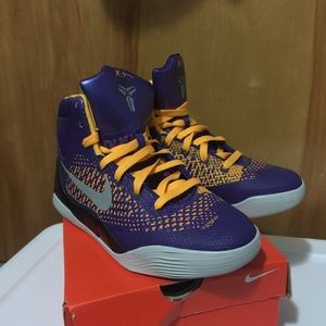 Kobe 9 Elite "Team"