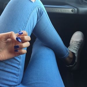 Meet your Posher, Lama