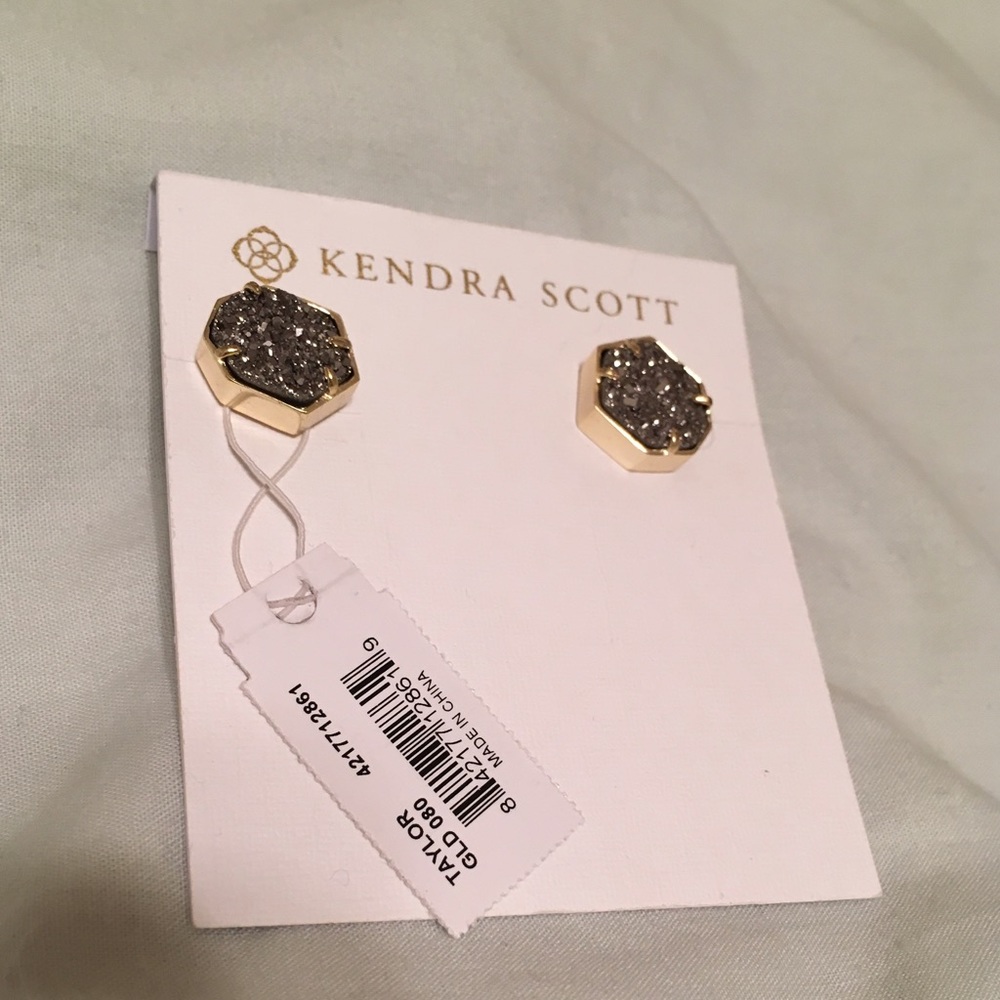Kendra Scott Taylor Earrings