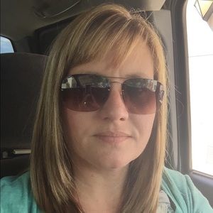 Meet your Posher, Alison