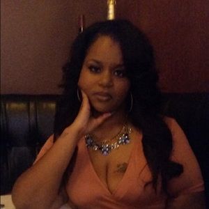 Meet your Posher, Alexis