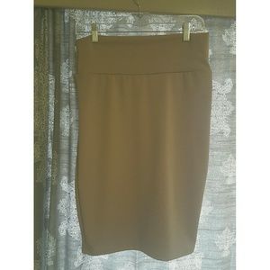 Lularoe Cassie Pencil Skirt in Nude