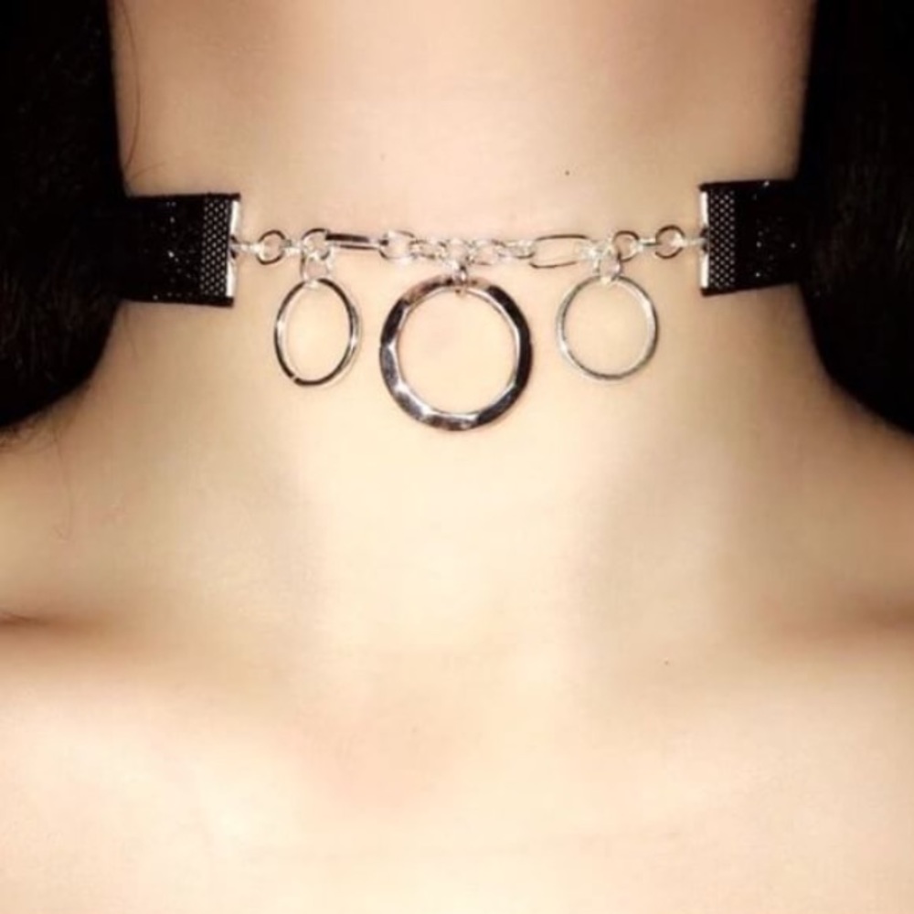 Handmade Glittery Black Circle Choker Necklace