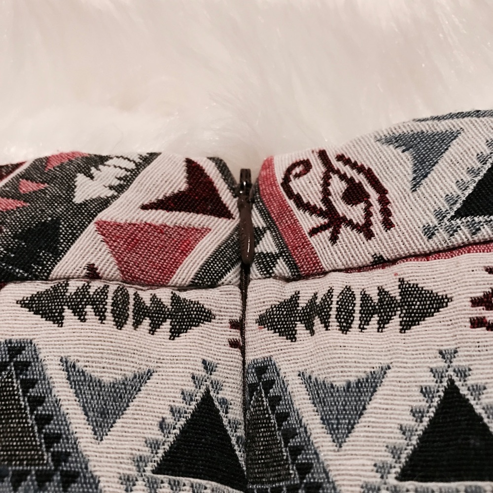 Aztec Skirt - Picture 4 of 5