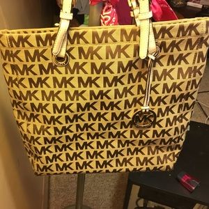 Michael Kors Tote