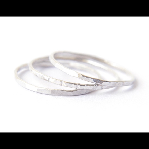 (2-13) 925 Sterling Silver Stacking Ring Set Hammered, Faceted, & Etched Bands - Picture 4 of 8