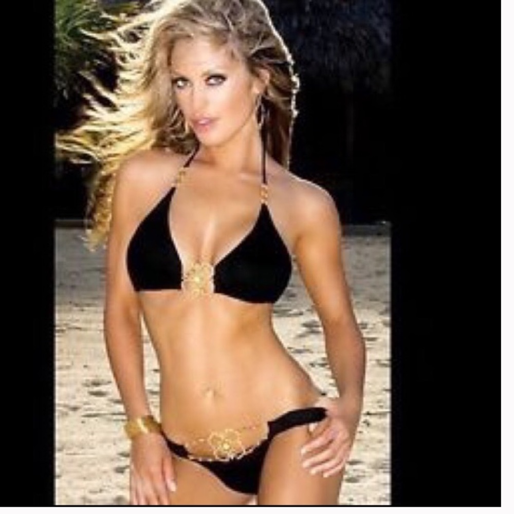 Beach bunny American woman