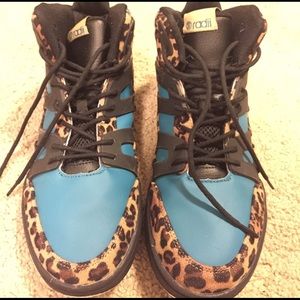 Leopard Teal Radii