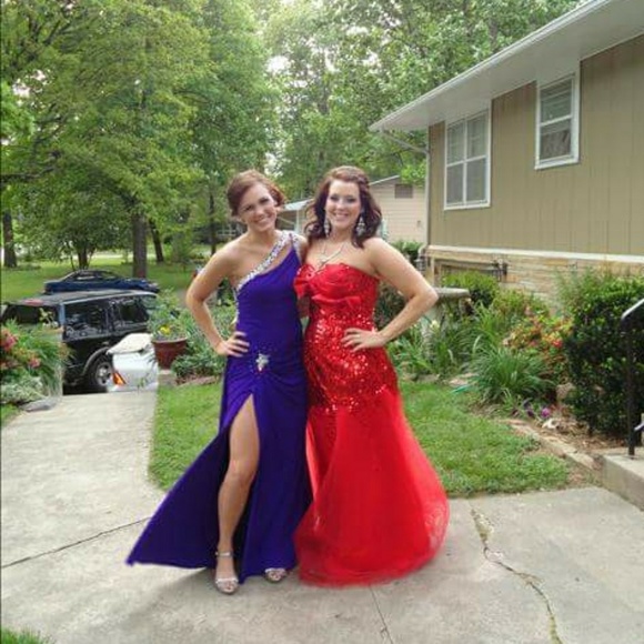 Prom dress - Picture 3 of 3