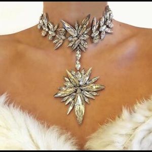 Crystal Luxurious Gem Necklace