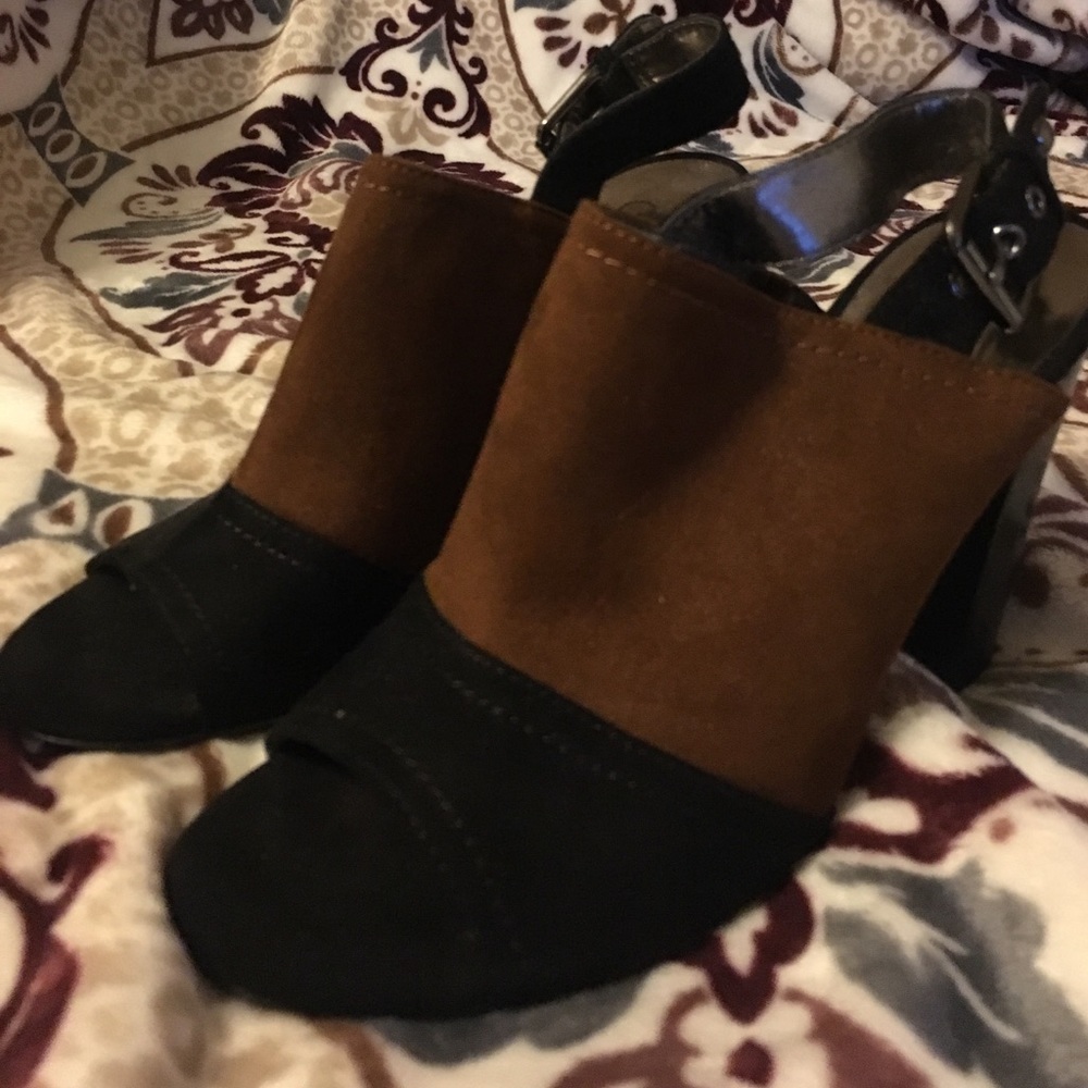 Carlos Santana heels