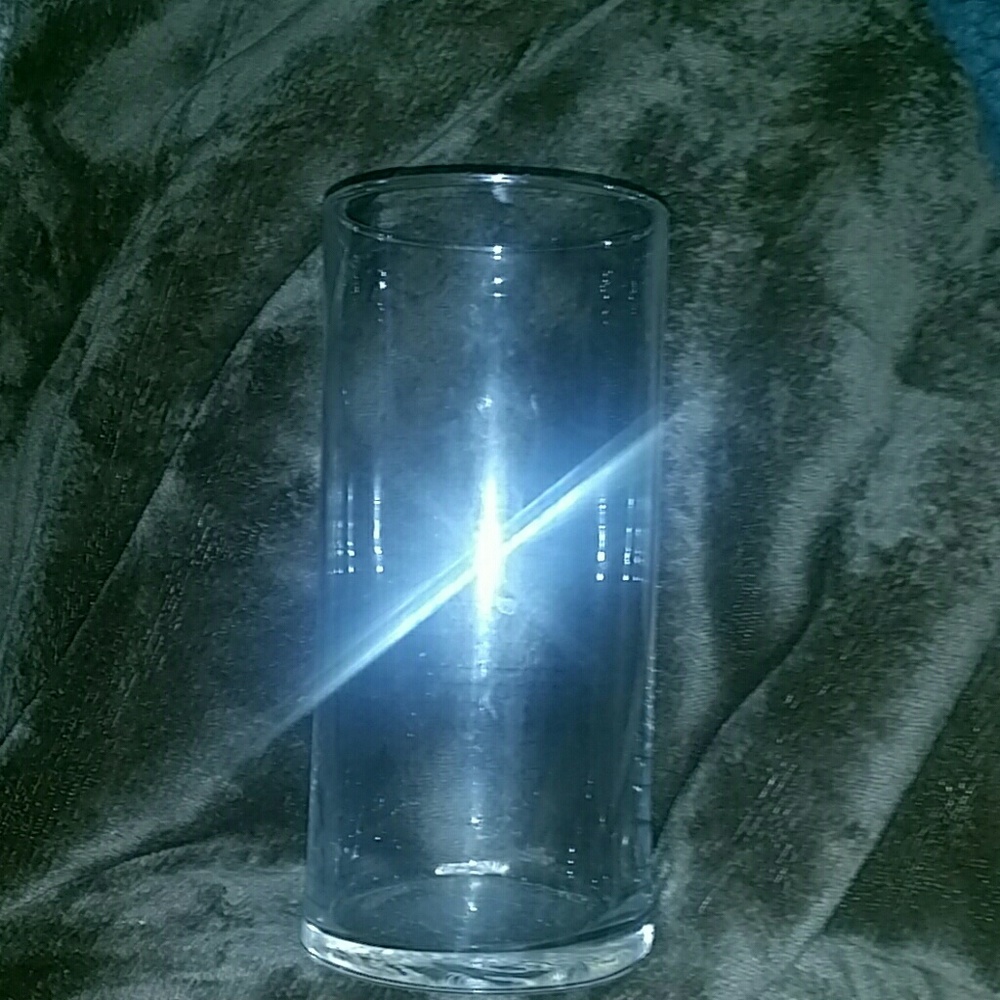 GLASS VASE APPX 10"HIGH 4"DIAMETER