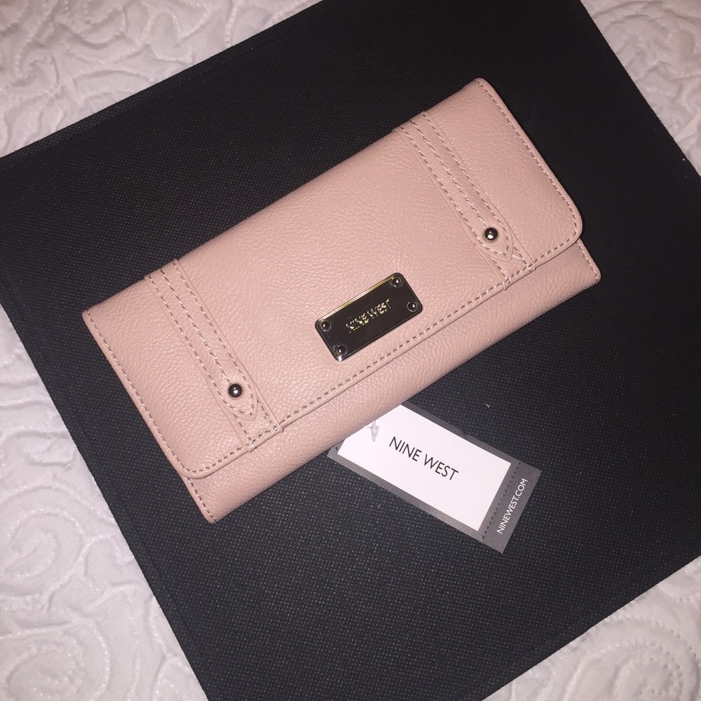 Nine West Wallet/Wristlet