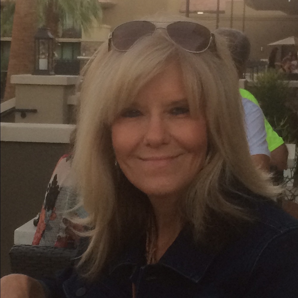 Meet your Posher, Lisa