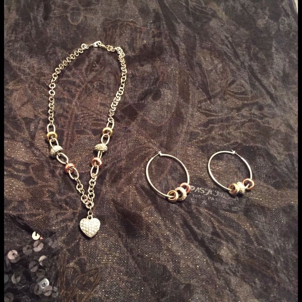 High end fashion set necklace and earrings **