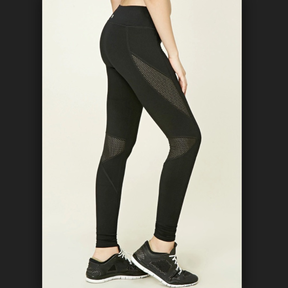 NWT Forever 21 Active Mesh Paneled Leggings