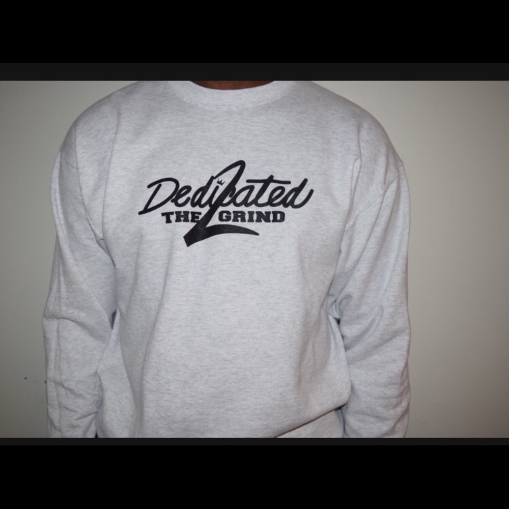 Ash grey crew neck sweatshirt