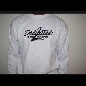 Ash grey crew neck sweatshirt